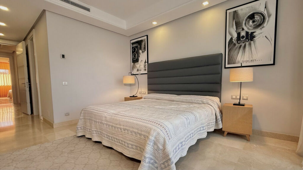 Penthouse The Golden Mile Málaga - image 17