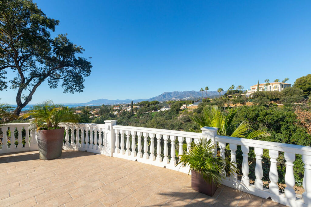 Detached Villa Elviria Málaga - image 20