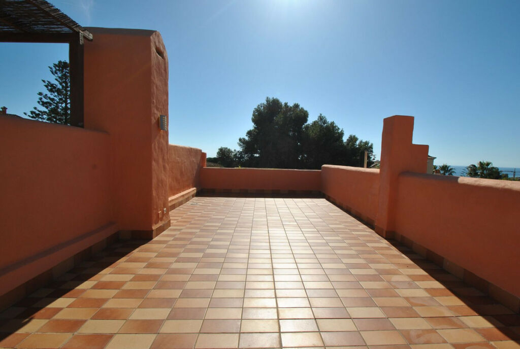 Townhouse Cabopino Málaga - image 18