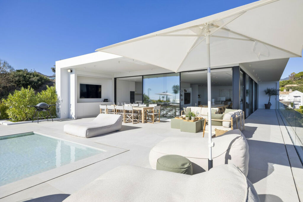 Detached Villa Benahavís Málaga - image 7