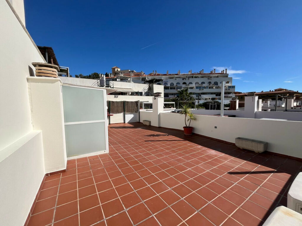 Top Floor Apartment Benalmadena Costa Málaga - image 17