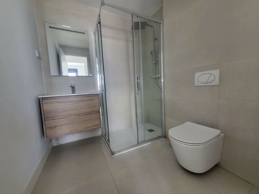 Middle Floor Apartment Fuengirola Málaga - image 18