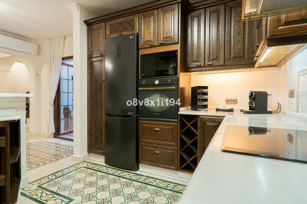 Detached Villa Fuengirola Málaga - image 18
