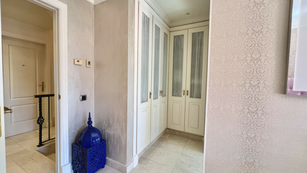 Townhouse The Golden Mile Málaga - image 18