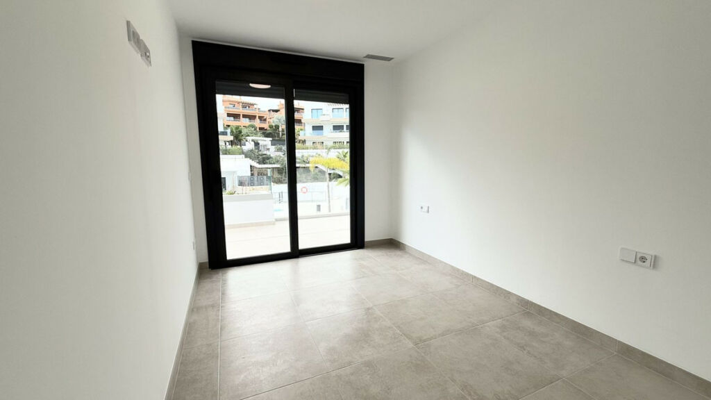 Penthouse Estepona Málaga - image 18
