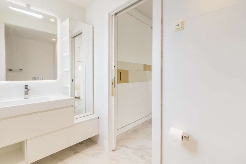 Townhouse Estepona Málaga - image 18