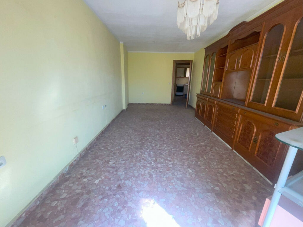 Middle Floor Apartment Estepona Málaga - image 18