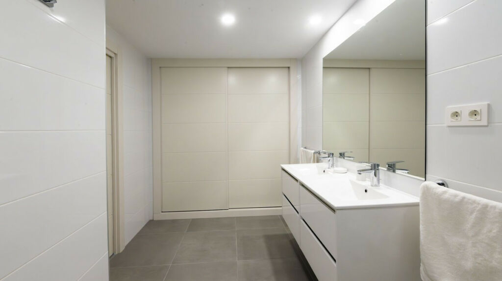 Penthouse Benalmadena Málaga - image 18