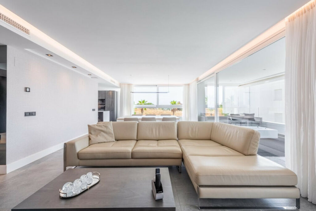 Penthouse La Quinta Málaga - image 18
