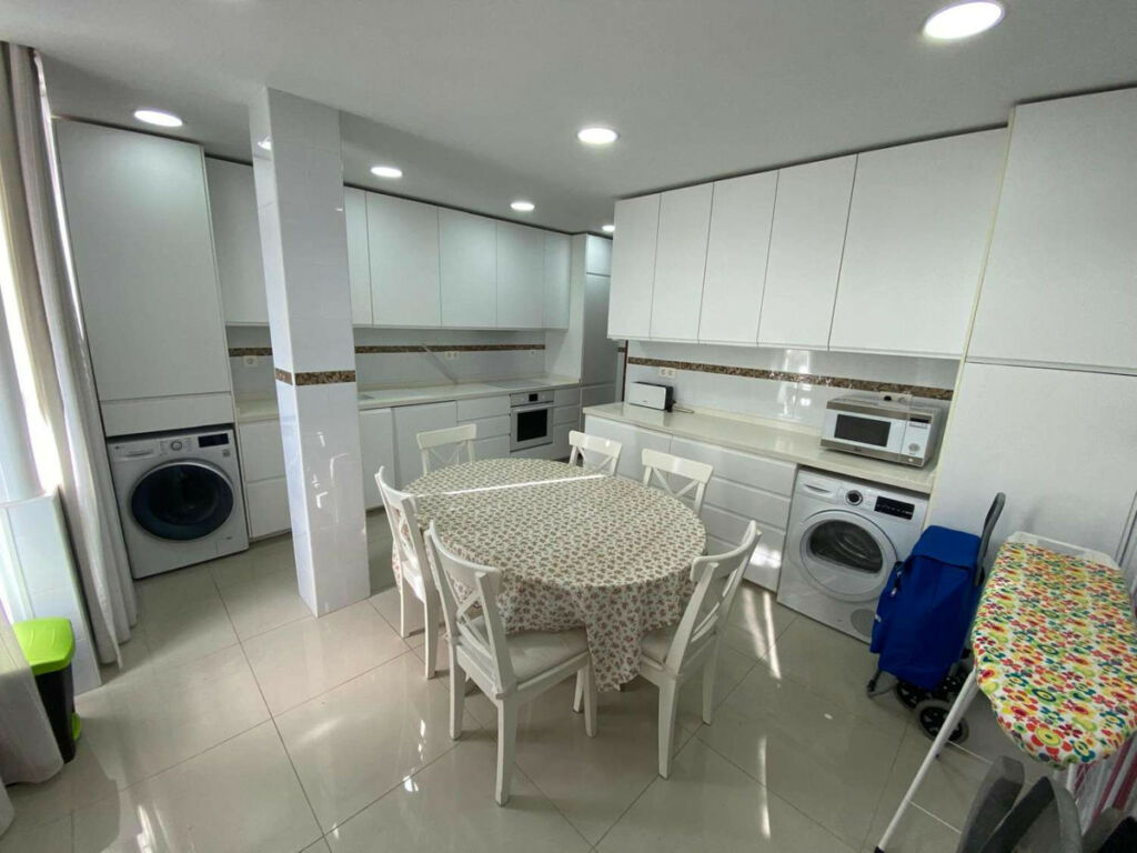 Middle Floor Apartment Fuengirola Málaga - image 19