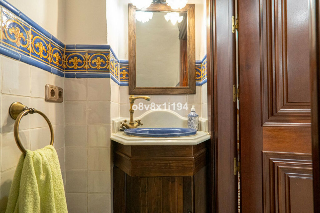 Detached Villa Fuengirola Málaga - image 19