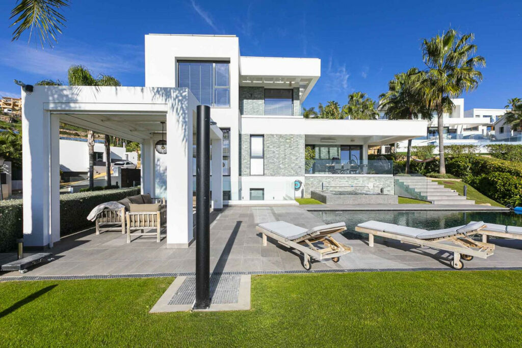 Detached Villa Benahavís Málaga - image 19