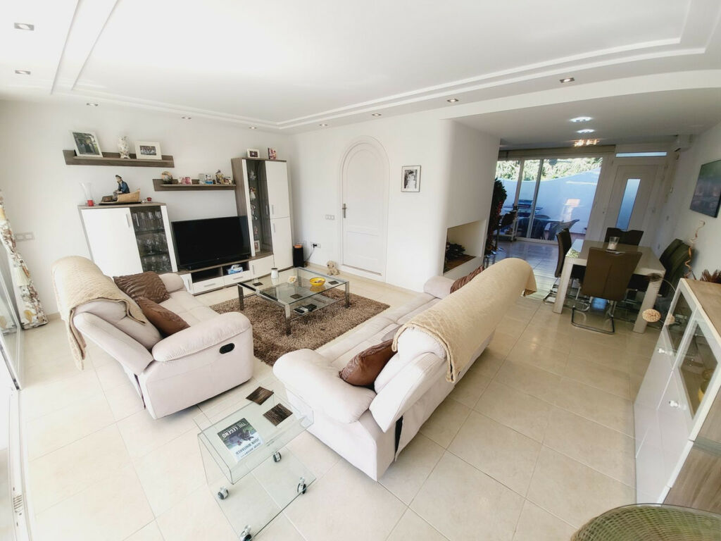 Townhouse Miraflores Málaga - image 19