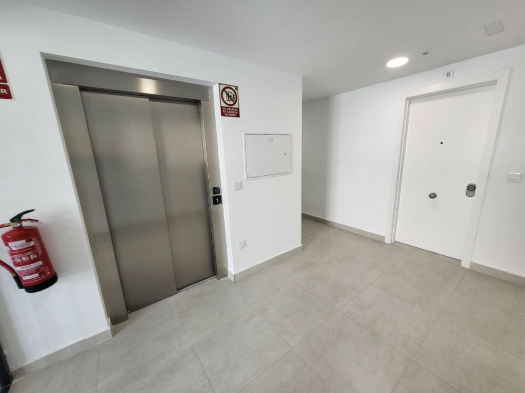 Middle Floor Apartment Fuengirola Málaga - image 19