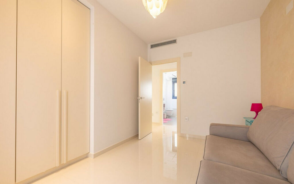 Detached Villa Campoamor Alicante - image 19