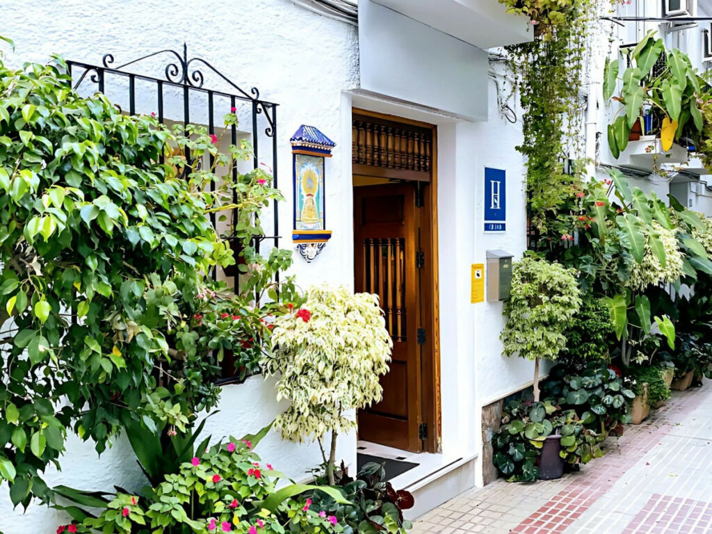 Semi-Detached House Marbella Málaga - image 2