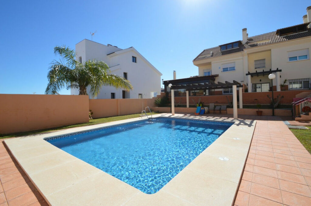 Detached Villa Benalmadena Málaga - image 2
