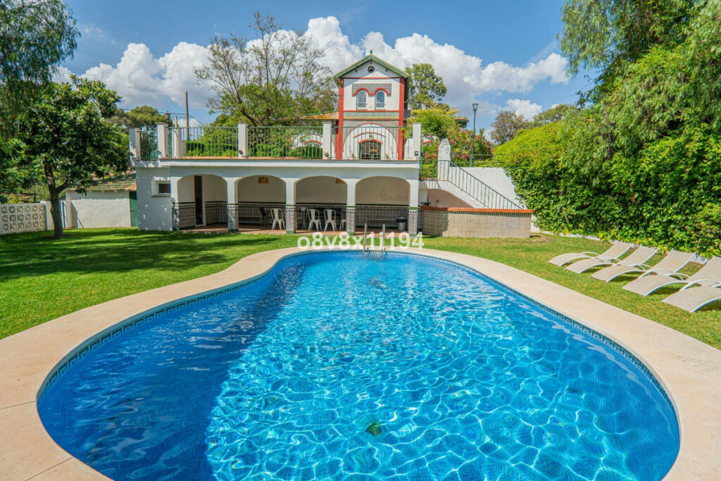 Detached Villa Málaga Málaga - image 2