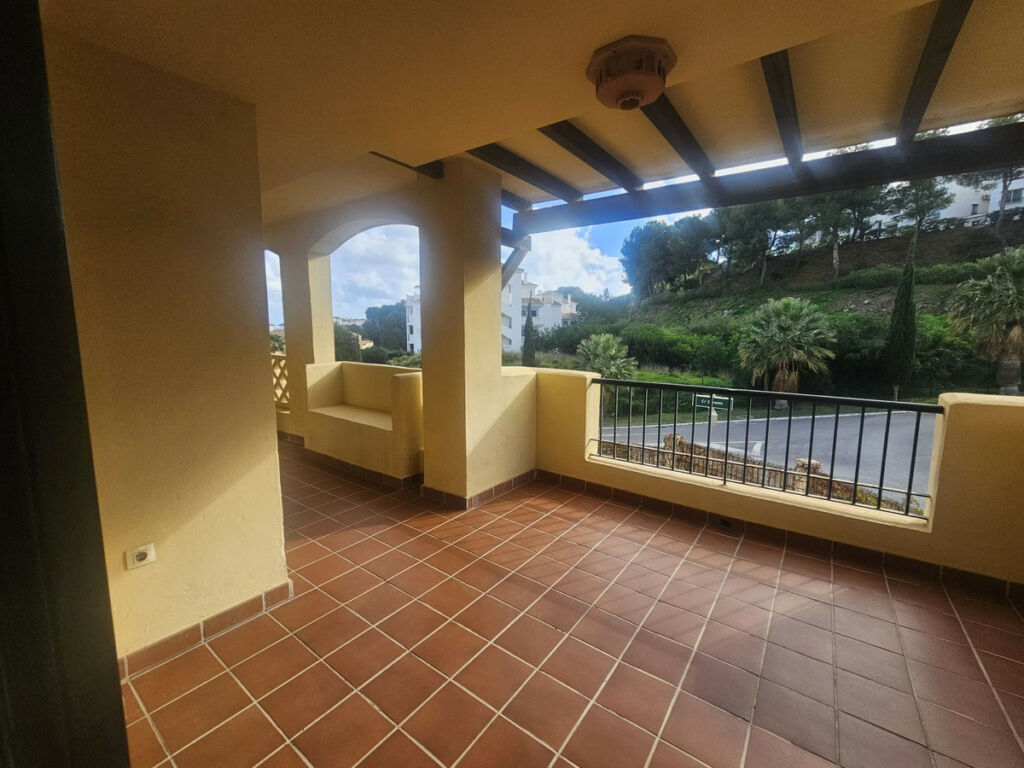 Middle Floor Apartment Riviera del Sol Málaga - image 2