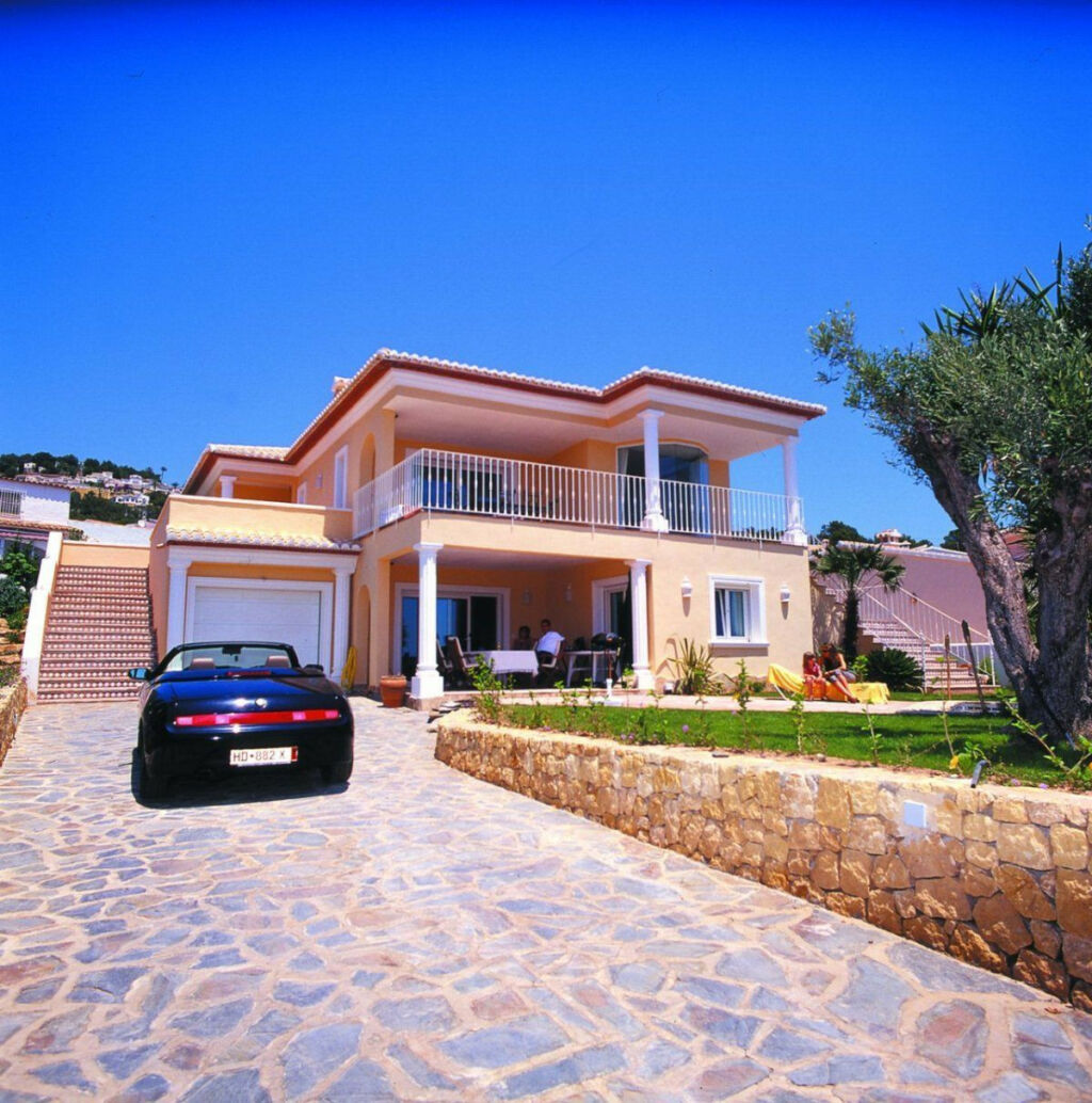 Detached Villa Moraira Alicante - image 2
