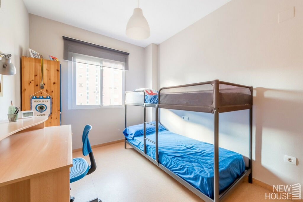 Middle Floor Apartment Playa de San Juan Alicante - image 2