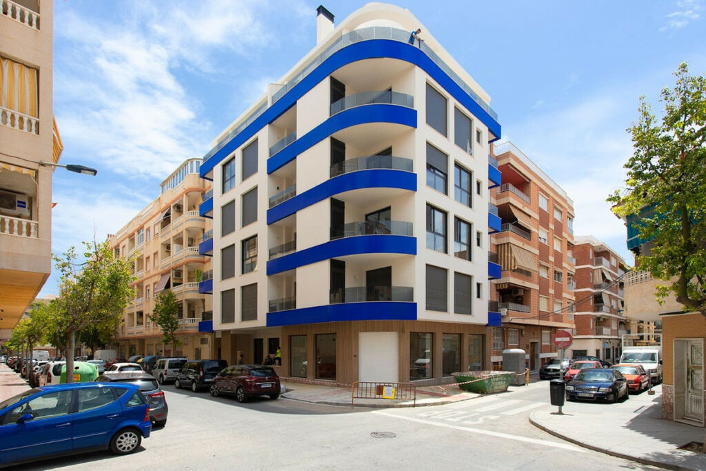 Middle Floor Apartment Playa Del Cura Alicante - image 2