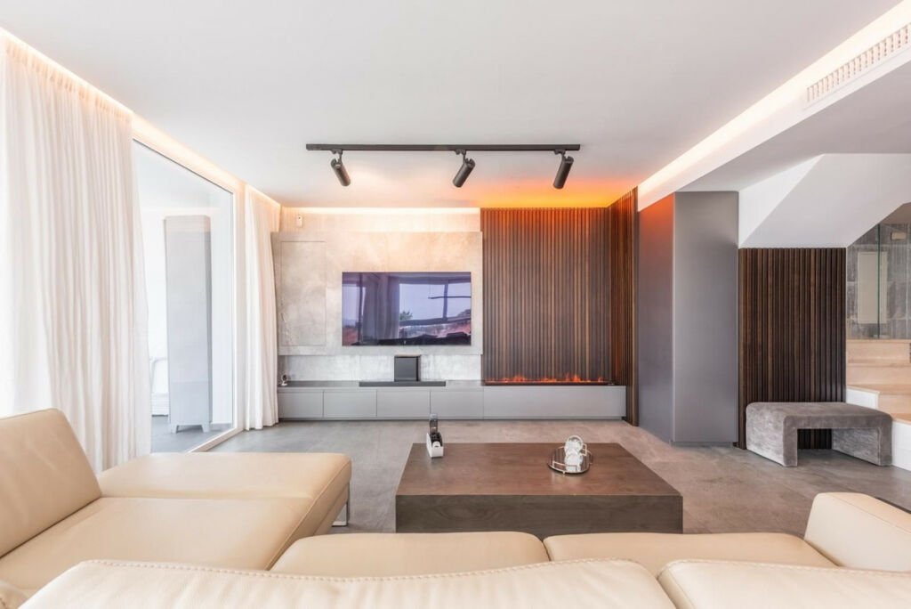 Penthouse La Quinta Málaga - image 2