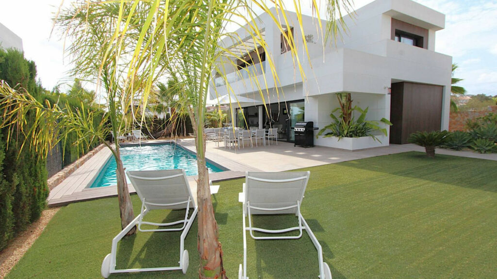 Detached Villa Rojales Alicante - image 2