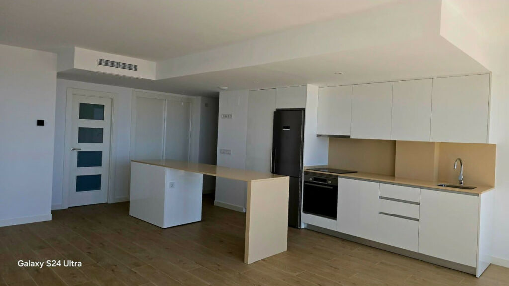Middle Floor Apartment Estepona Málaga - image 7