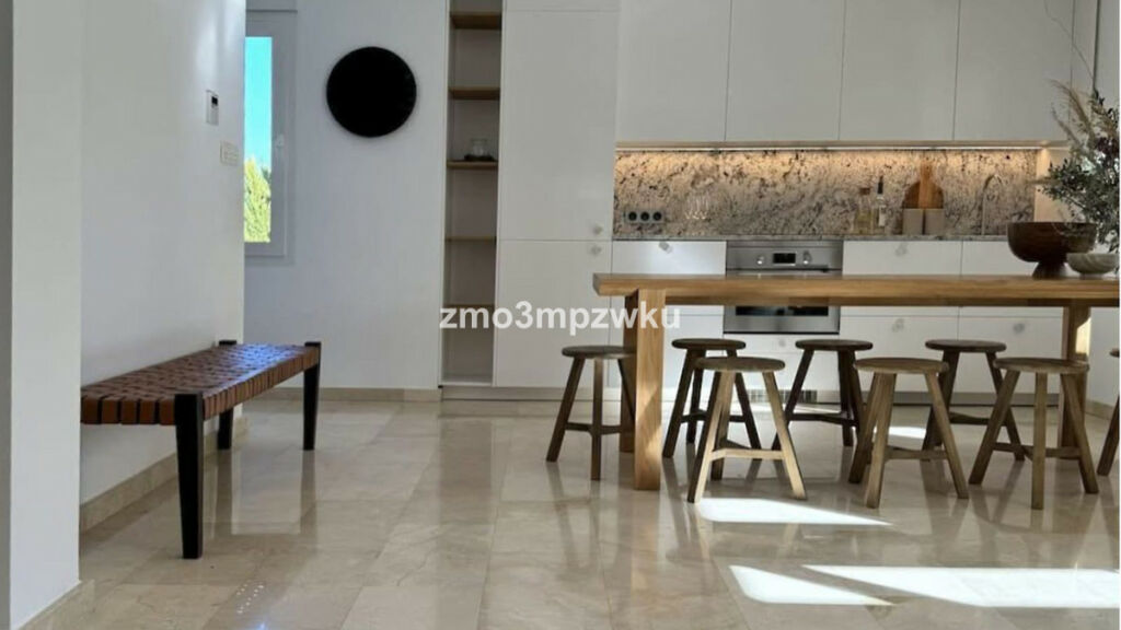 Detached Villa El Campello Alicante - image 2