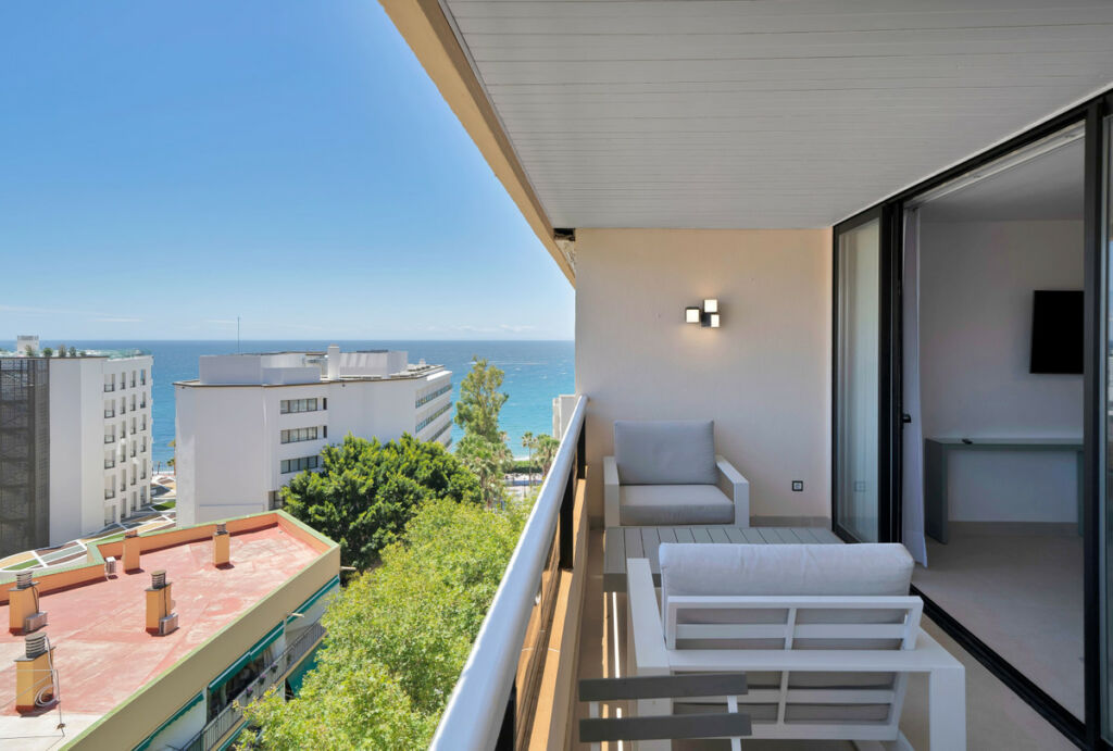 Middle Floor Apartment Marbella Málaga - image 2