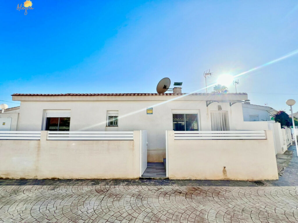 Bungalow Torrevieja Alicante - image 2