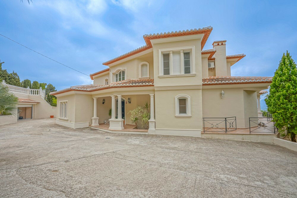 Detached Villa Javea Alicante - image 2
