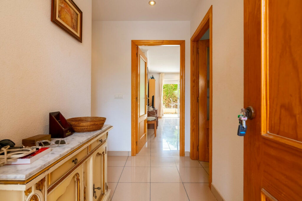 Ground Floor Apartment El Campello Alicante - image 2