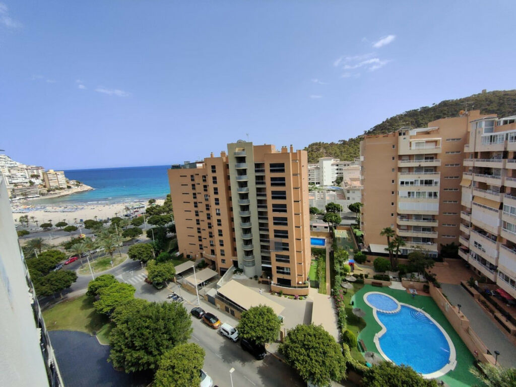 Middle Floor Apartment Villajoyosa Alicante - image 2