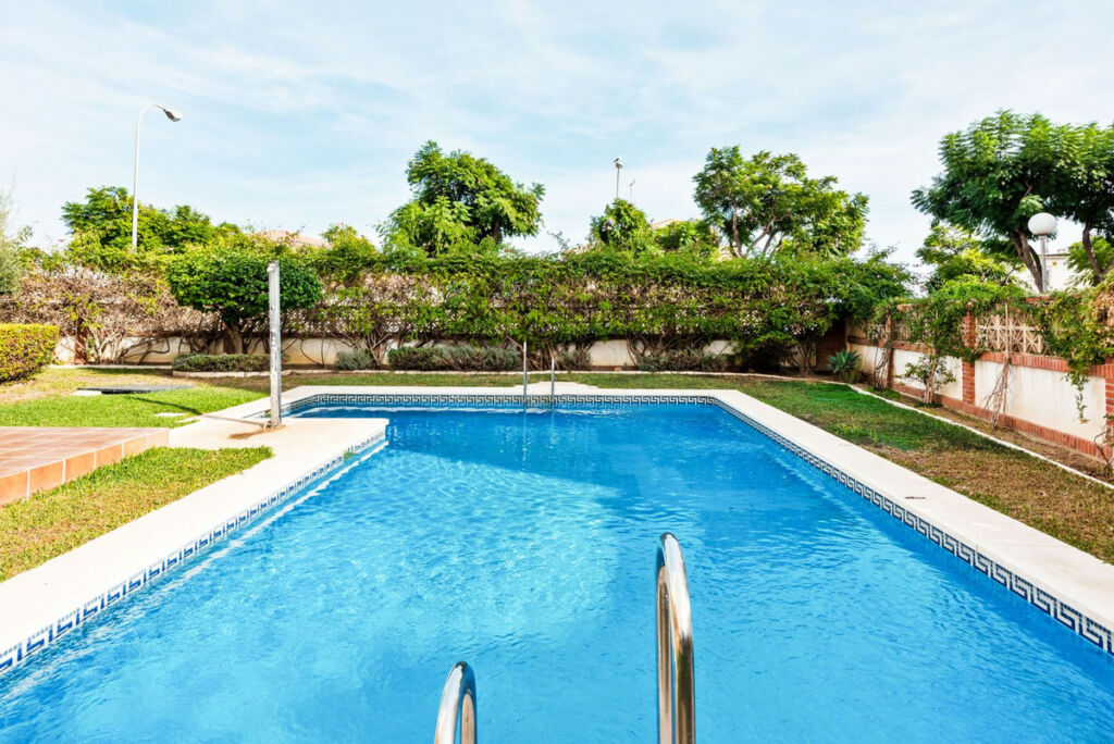 Middle Floor Apartment Torremolinos Málaga - image 2
