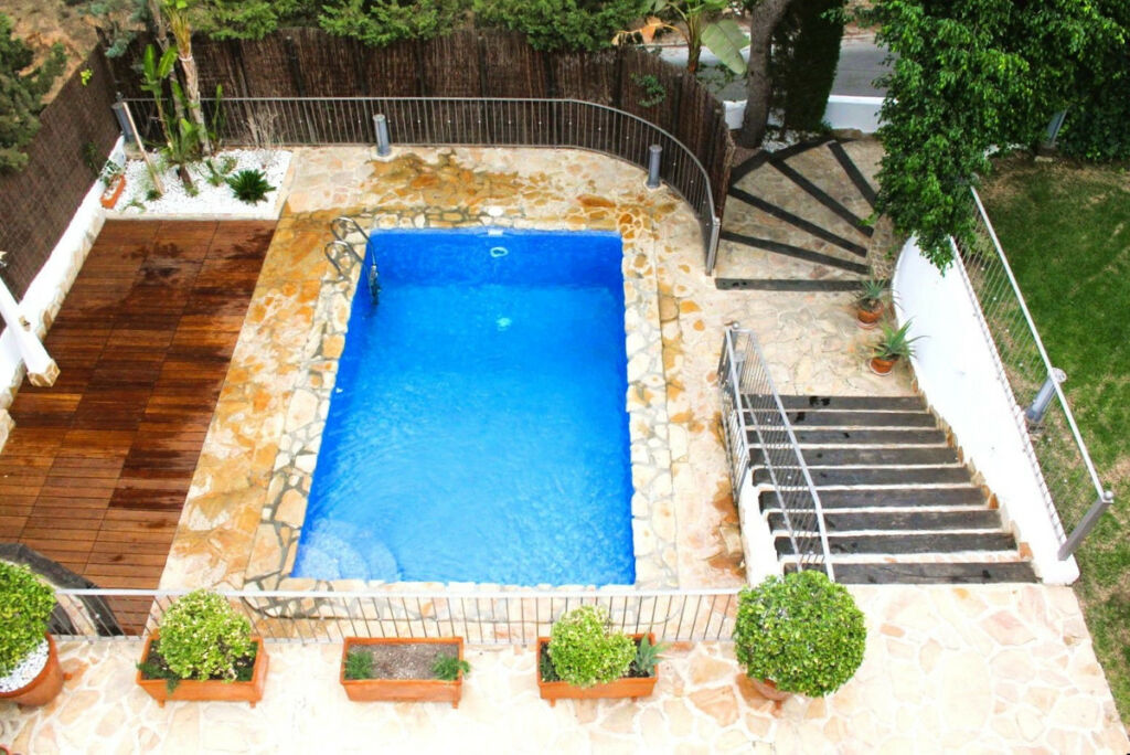Detached Villa Dehesa de Campoamor Alicante - image 2