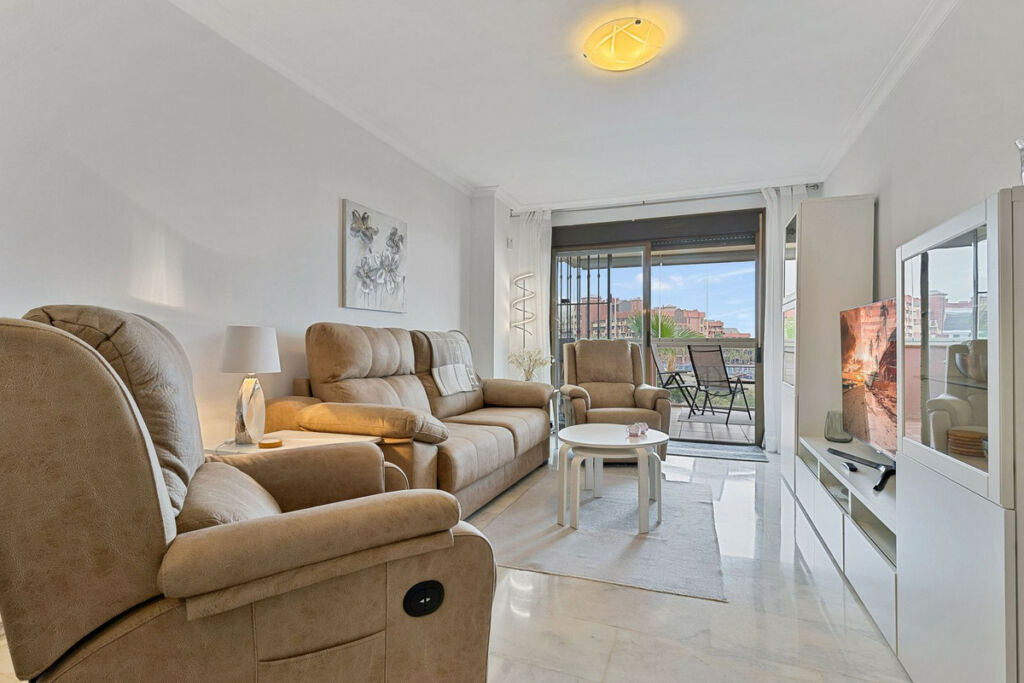 Ground Floor Apartment Benalmadena Málaga - image 2