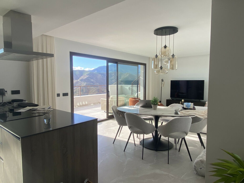 Penthouse Istán Málaga - image 2