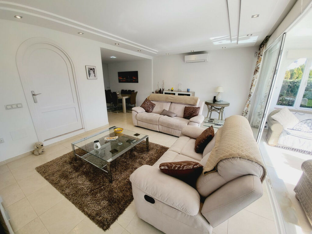 Townhouse Miraflores Málaga - image 20