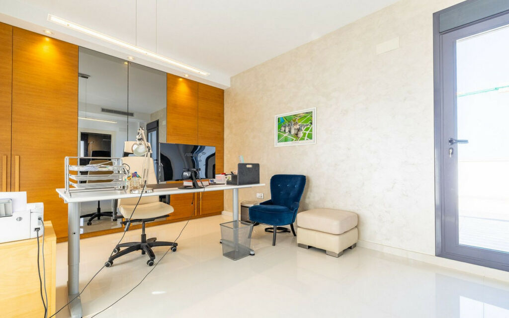 Detached Villa Campoamor Alicante - image 20