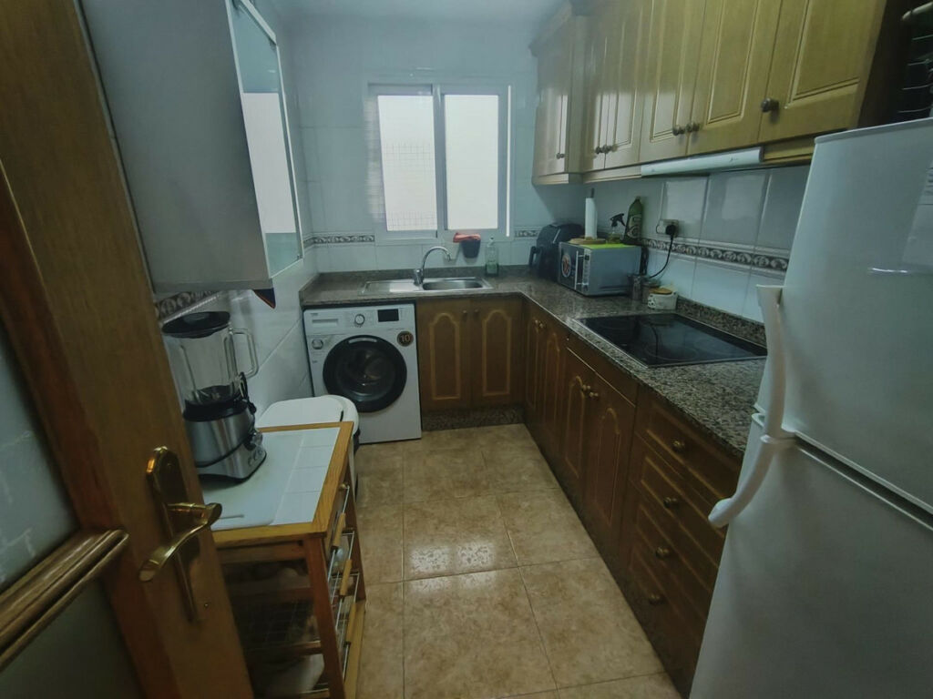 Middle Floor Apartment Torrevieja Alicante - image 20