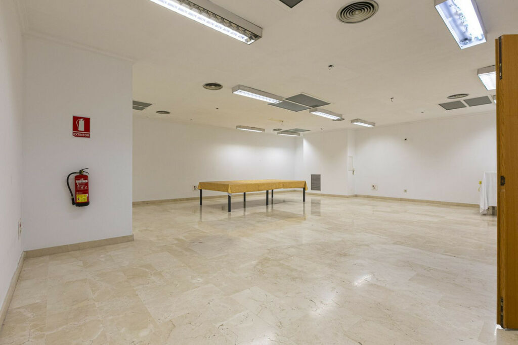 Warehouse Marbella Málaga - image 20