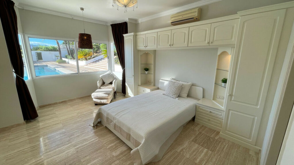 Detached Villa Mijas Málaga - image 19