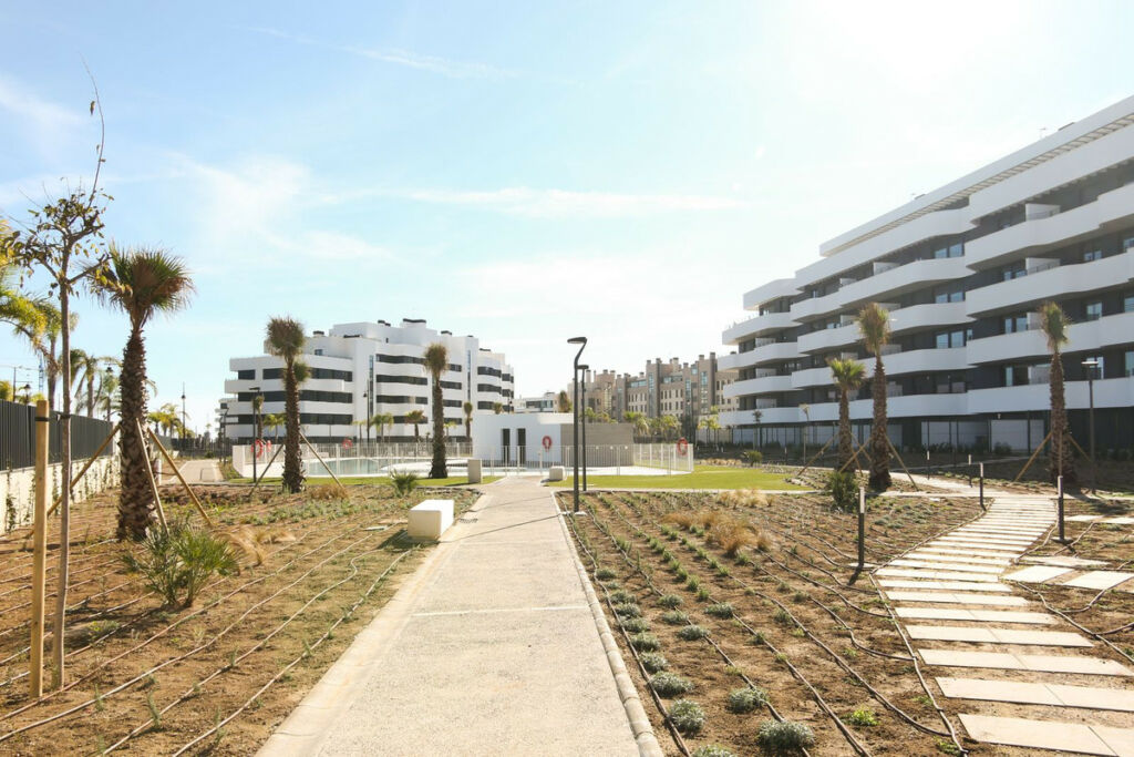Middle Floor Apartment Los Alamos Málaga - image 20