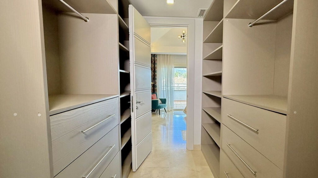 Penthouse The Golden Mile Málaga - image 19