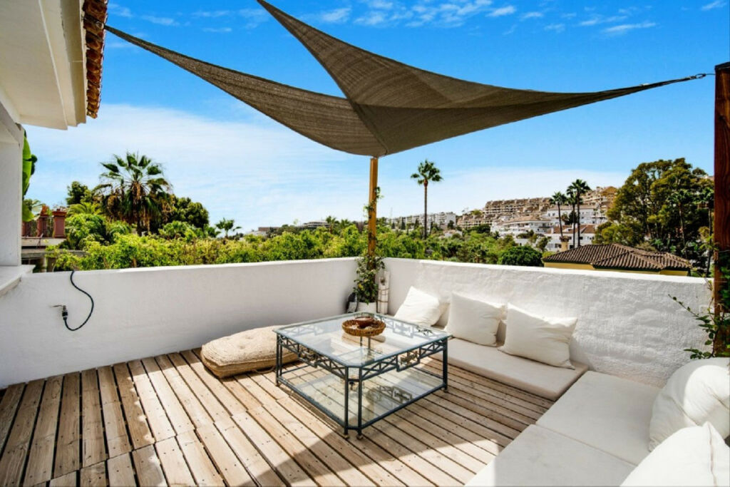 Detached Villa Nueva Andalucía Málaga - image 20