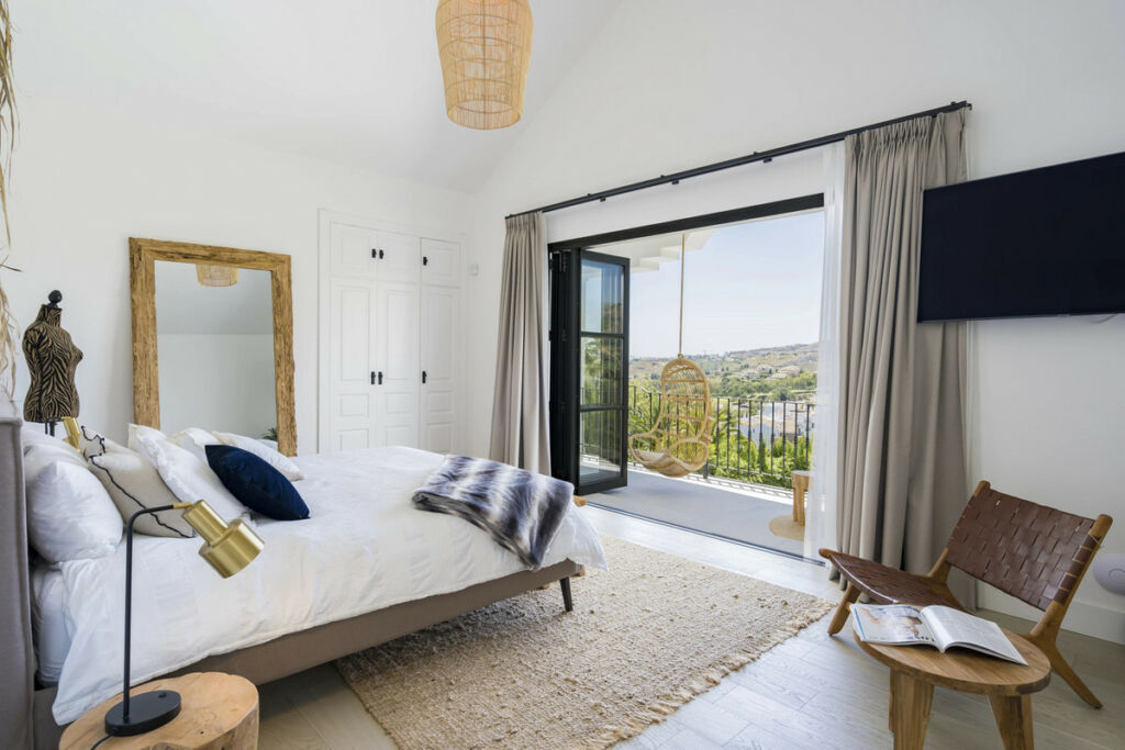 Detached Villa Benahavís Málaga - image 18