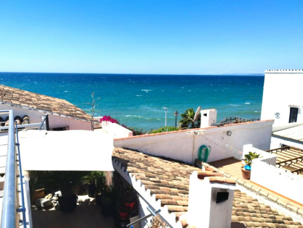 Semi-Detached House Estepona Málaga - image 20