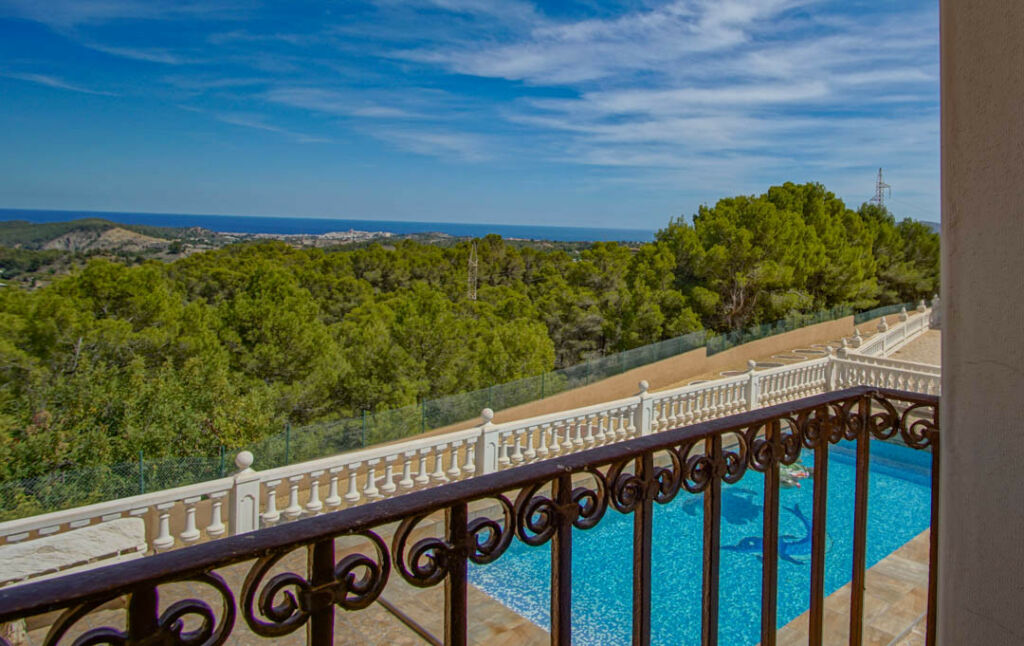 Detached Villa La Nucia Alicante - image 20
